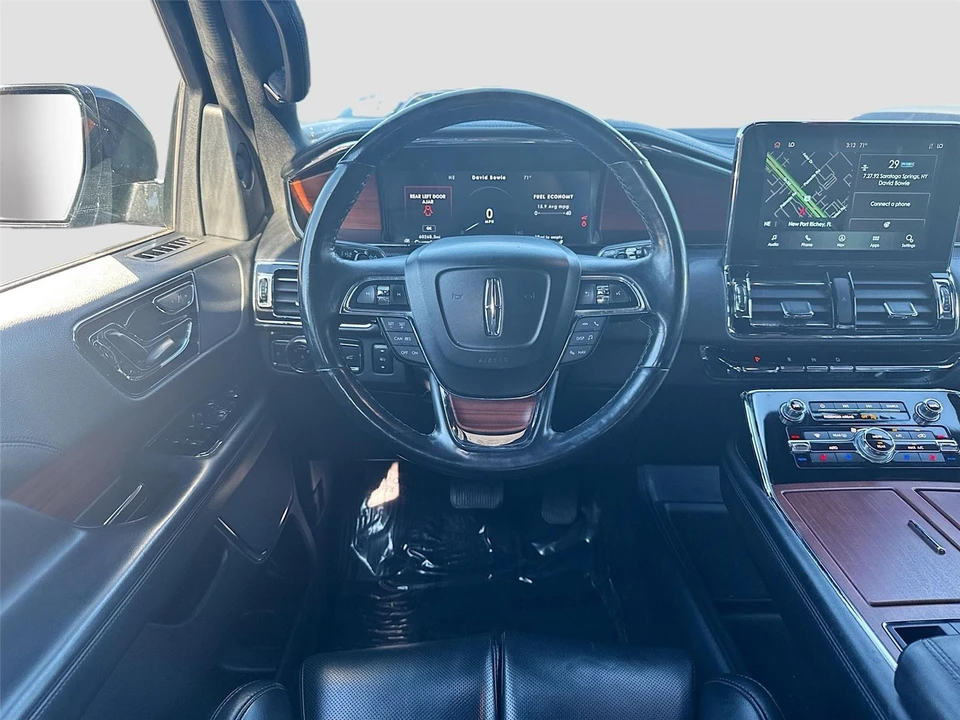 2021 Lincoln Navigator 4th Gen - Image 20 of 21