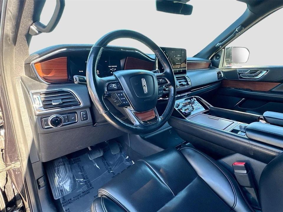 2021 Lincoln Navigator 4th Gen - Image 9 of 21