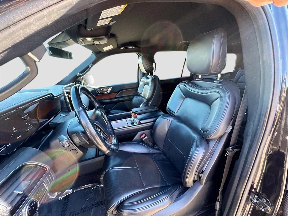 2021 Lincoln Navigator 4th Gen - Image 19 of 21