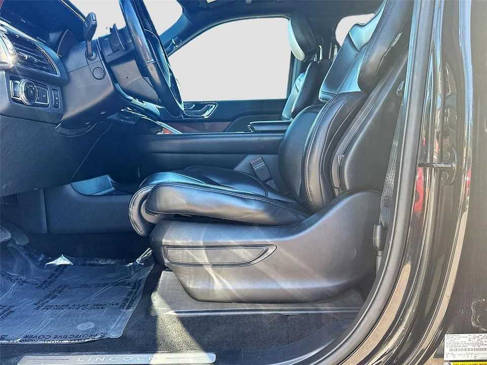 2021 Lincoln Navigator 4th Gen - Image 18 of 21