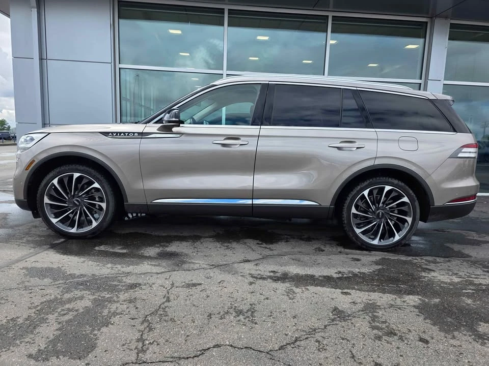 2021 Lincoln Aviator 2nd Gen - Image 3 of 16