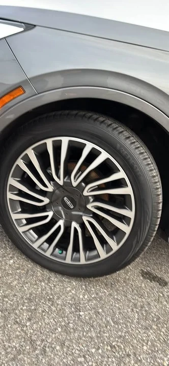 2021 Lincoln Corsair - Image 3 of 20