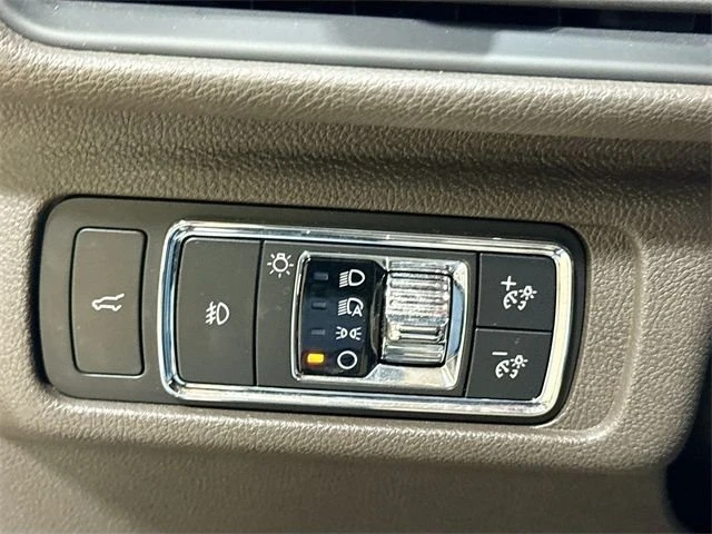 2021 Lincoln Corsair - Image 10 of 18