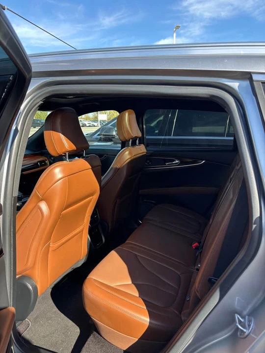 2021 Lincoln Nautilus - Image 5 of 7