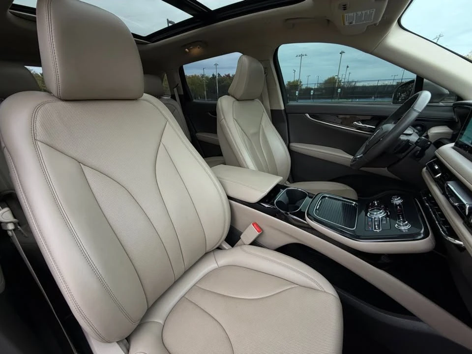 2021 Lincoln Nautilus - Image 15 of 19