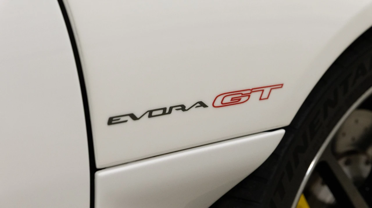 2021 Lotus Evora GT - Image 13 of 31