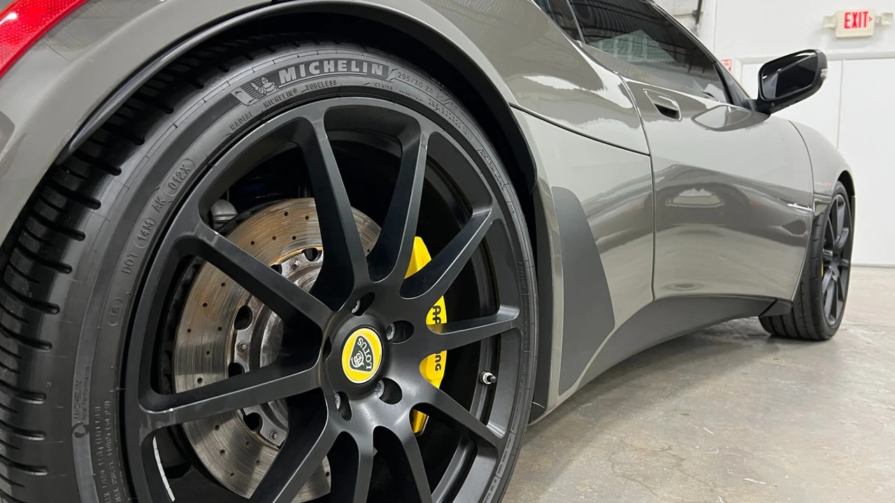2021 Lotus Evora GT - Image 7 of 31