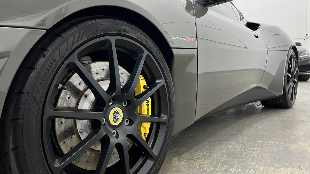 2021 Lotus Evora GT - Image 16 of 31