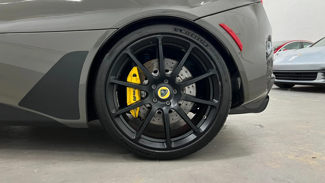 2021 Lotus Evora GT - Image 29 of 31