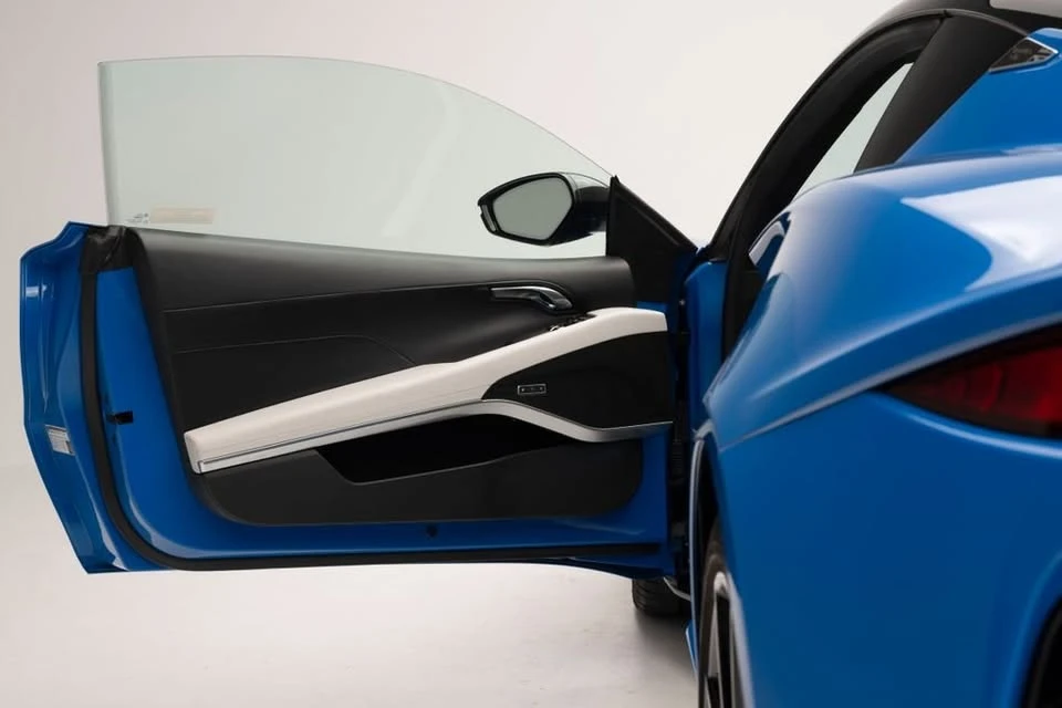 2021 Lotus Emira - Image 14 of 20