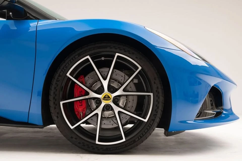 2021 Lotus Emira - Image 8 of 20