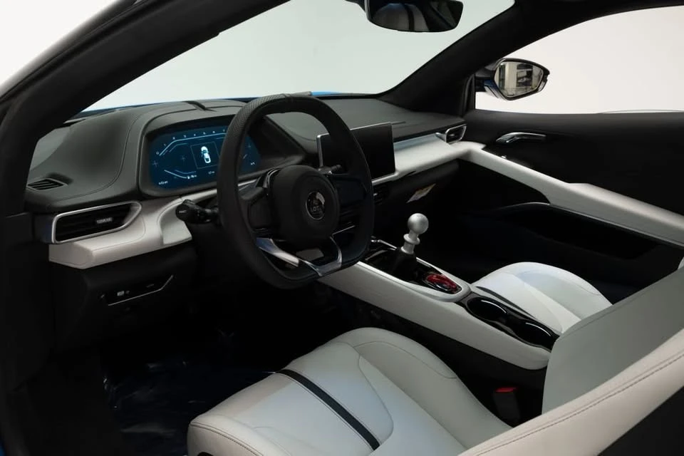 2021 Lotus Emira - Image 9 of 20