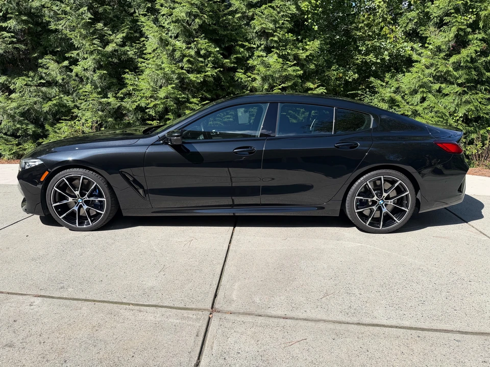 2021 BMW M8 - Image 3 of 4