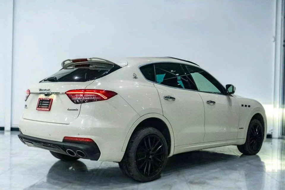 2021 Maserati Levante - Image 4 of 10