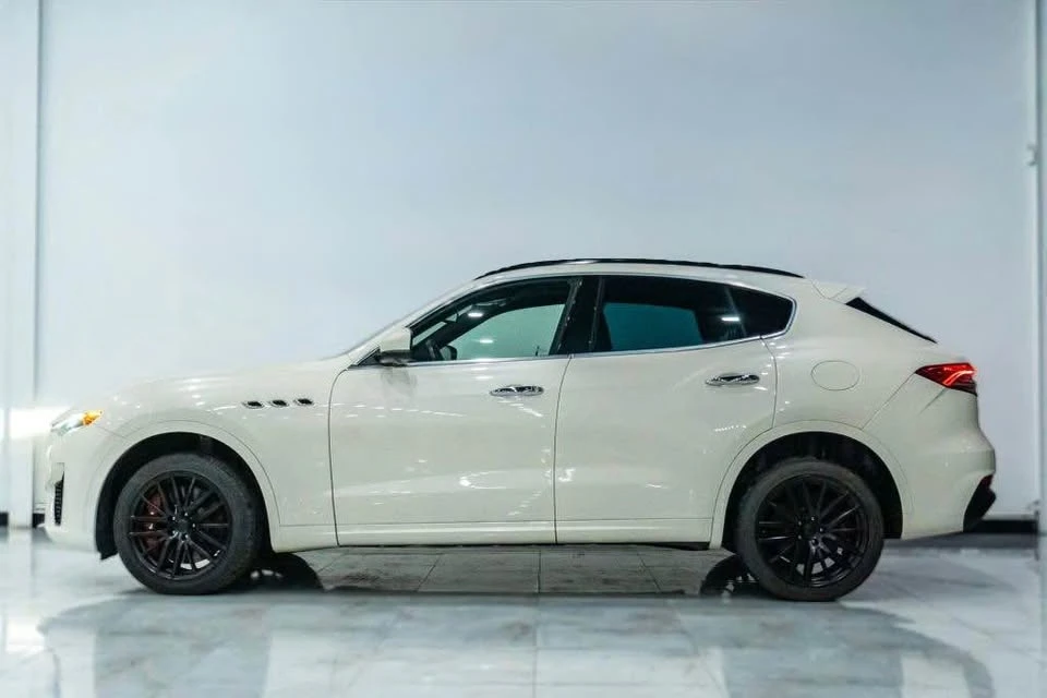 2021 Maserati Levante - Image 6 of 10