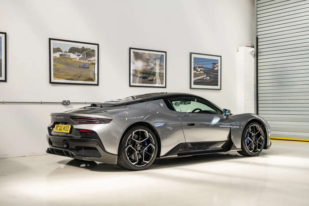 2021 Maserati MC20 - Image 13 of 31