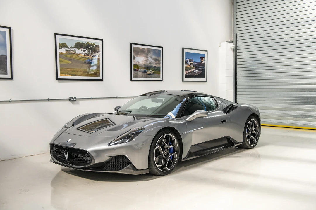 2021 Maserati MC20 - Image 16 of 31