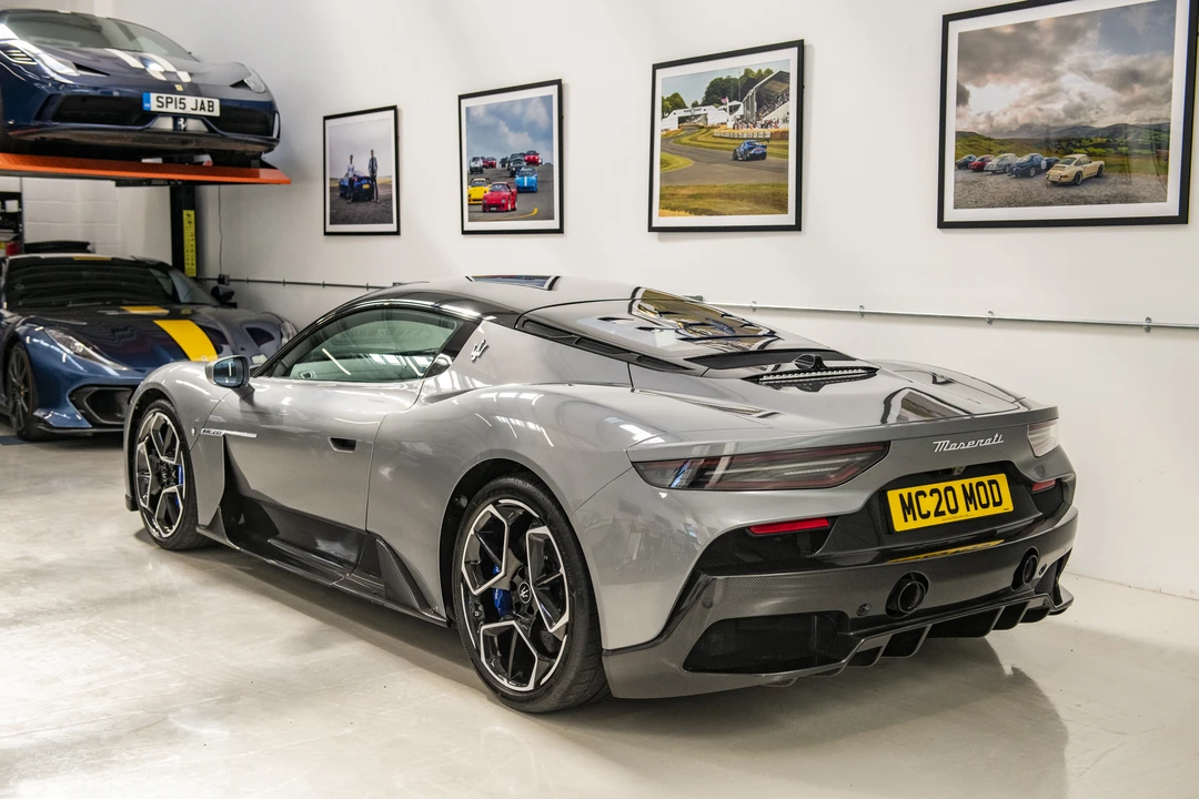 2021 Maserati MC20 - Image 14 of 31