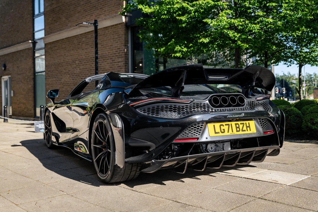 2022 McLaren 765LT Spider - Image 8 of 31