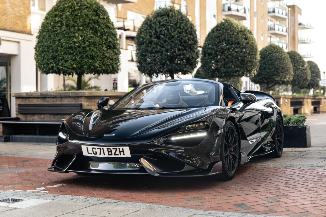 2022 McLaren 765LT Spider - Image 10 of 31