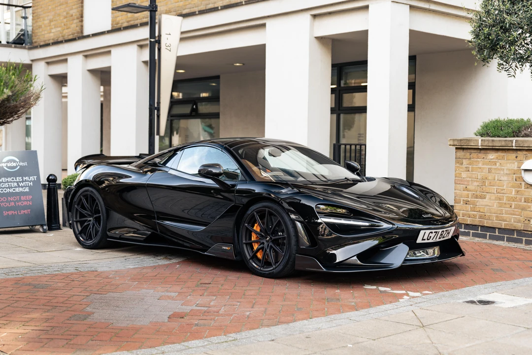 2022 McLaren 765LT Spider - Image 4 of 31