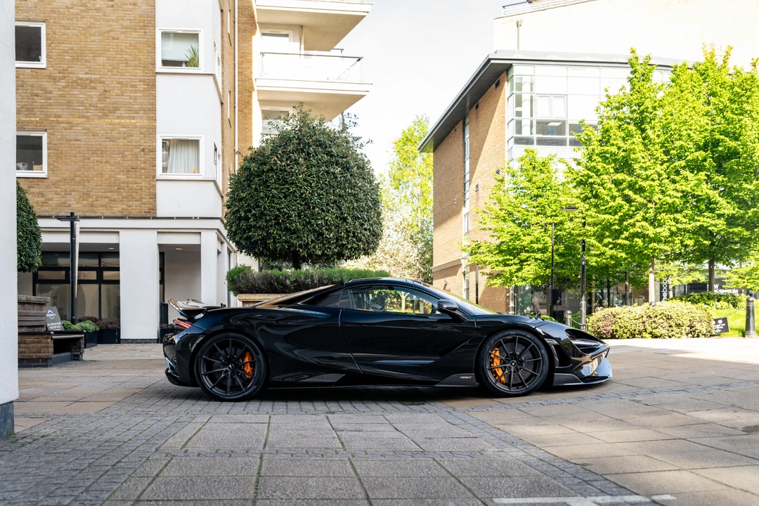 2022 McLaren 765LT Spider - Image 13 of 31