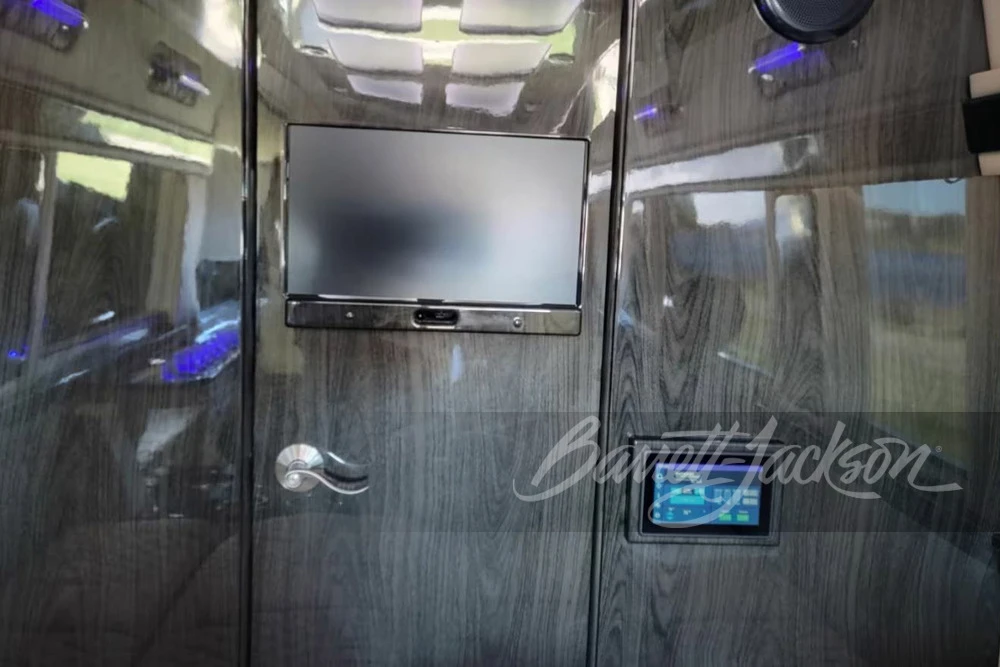 2021 Mercedes-Benz VS30 Sprinter - Image 18 of 31