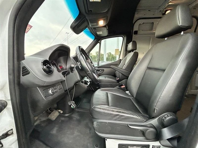 2021 Mercedes-Benz VS30 Sprinter - Image 11 of 20