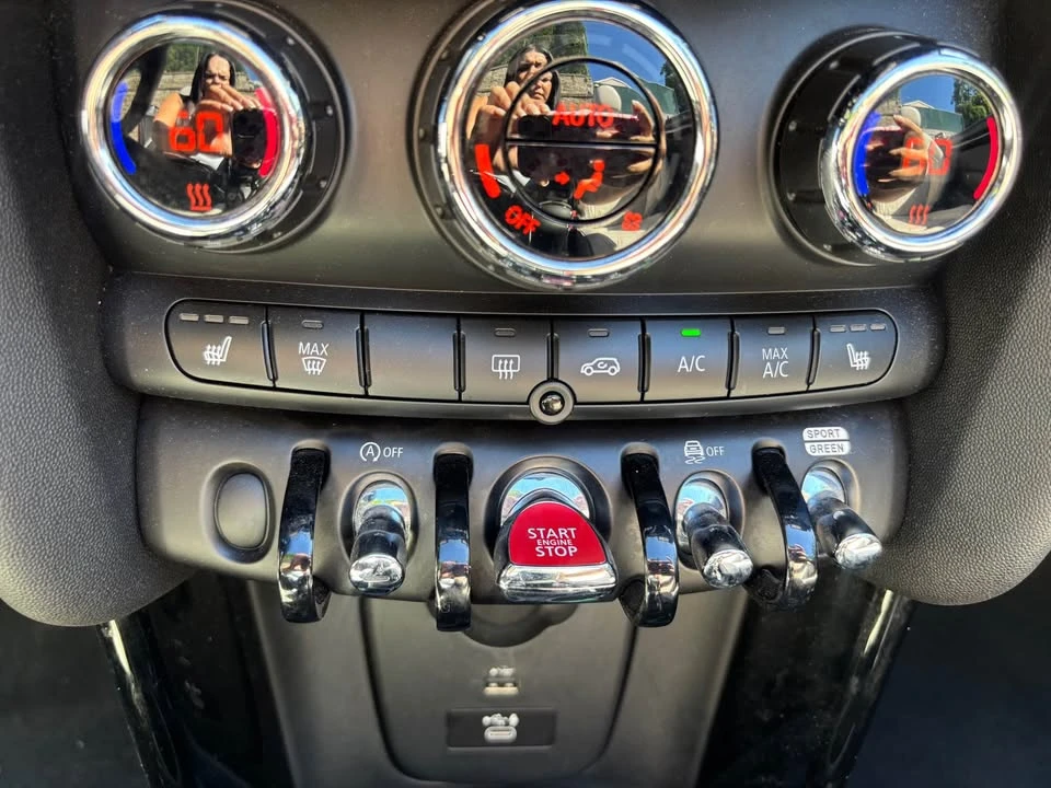 2021 Mini Mini Cooper S 3rd Gen - Image 8 of 16