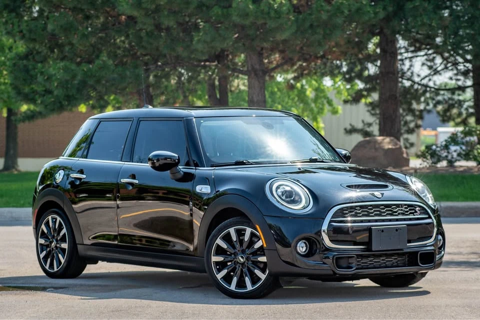 2021 Mini Mini 3rd Gen - Image 3 of 20