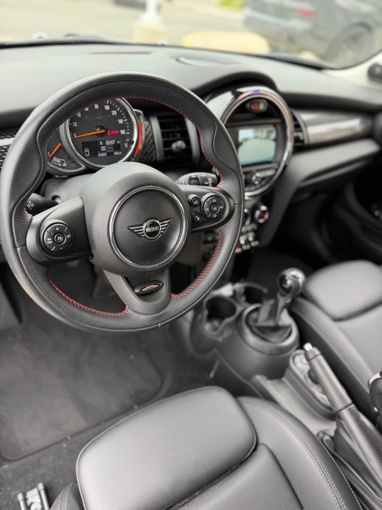2021 Mini Mini 3rd Gen - Image 8 of 9