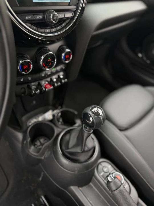 2021 Mini Mini 3rd Gen - Image 7 of 9