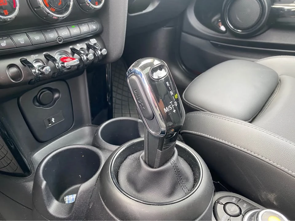 2021 Mini Mini Cooper S 3rd Gen - Image 13 of 14