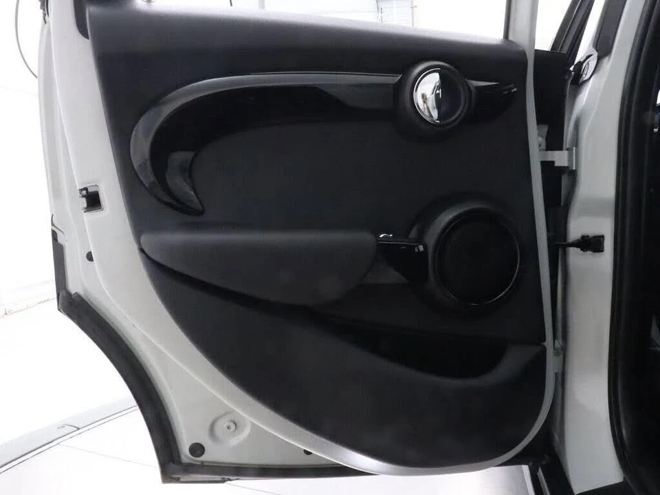 2021 Mini Mini Cooper S 3rd Gen - Image 18 of 20