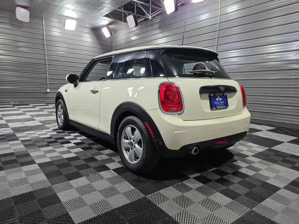 2021 Mini Mini 3rd Gen - Image 7 of 12
