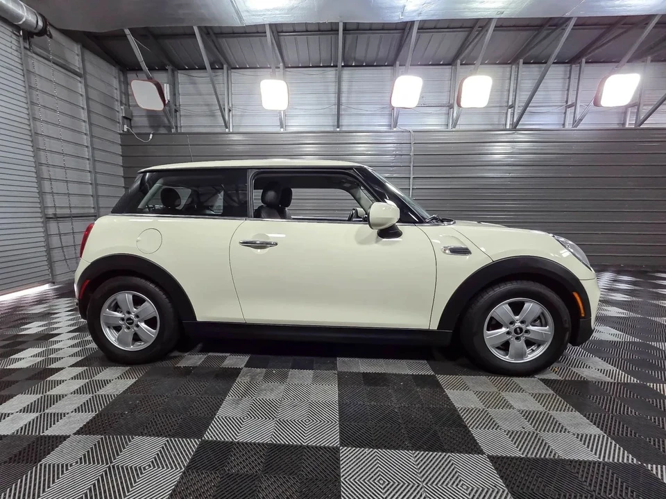 2021 Mini Mini 3rd Gen - Image 9 of 12