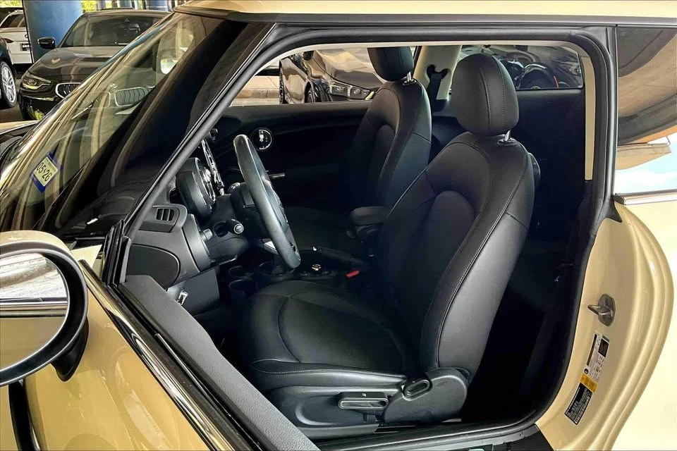 2021 Mini Mini 3rd Gen - Image 11 of 17