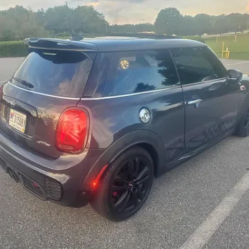 2021 MINI JCW