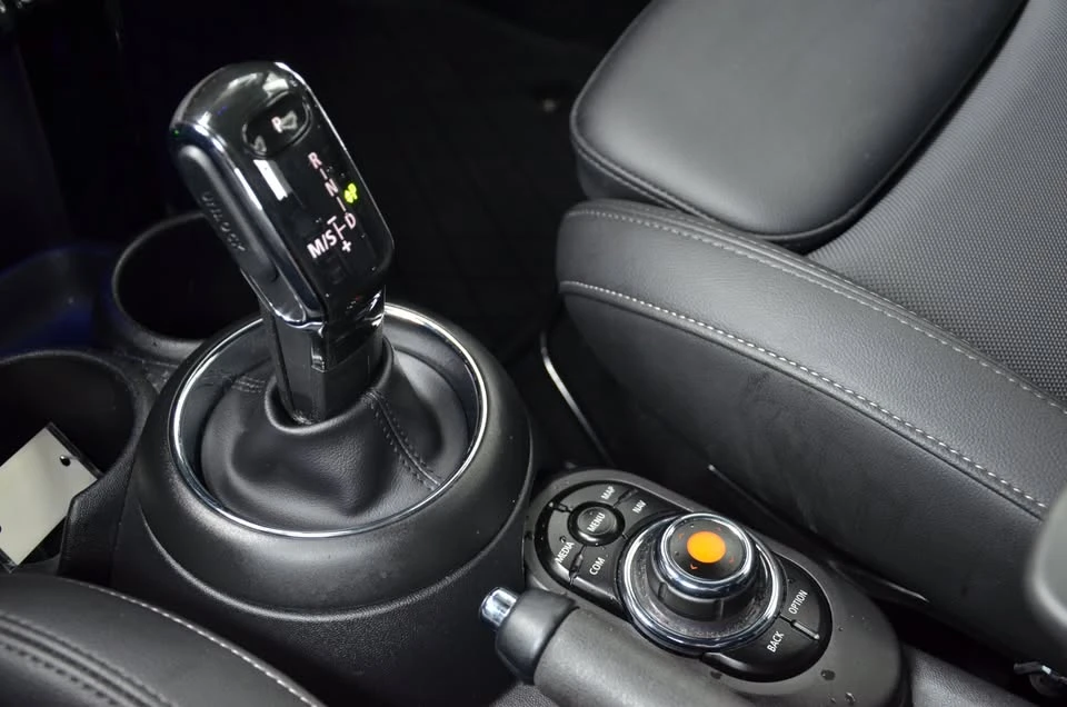 2021 Mini Mini Cooper S 3rd Gen - Image 18 of 19