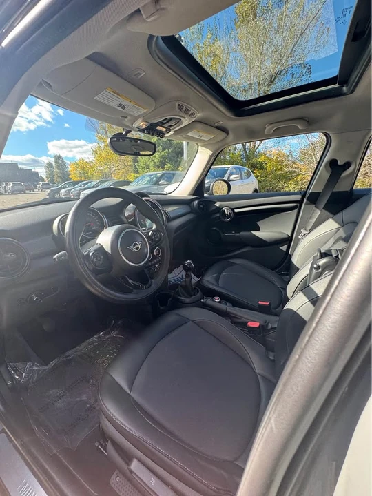 2021 Mini Mini 3rd Gen - Image 6 of 7