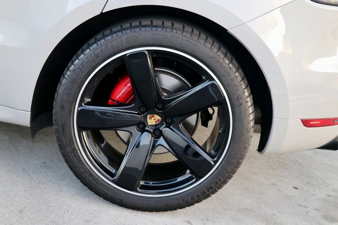 2021 Porsche Macan GTS - Image 17 of 22