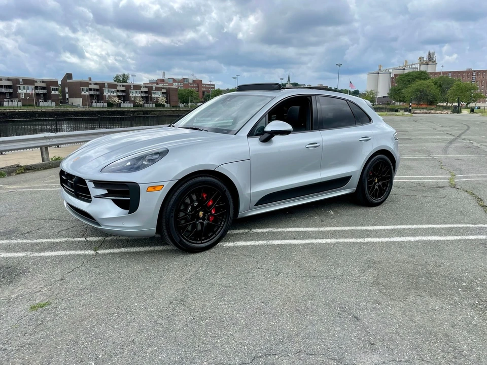 2021 Porsche Macan GTS - Image 2 of 5