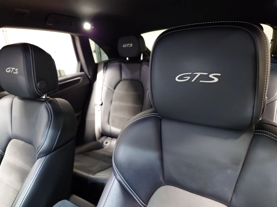 2021 Porsche Macan GTS - Image 15 of 18