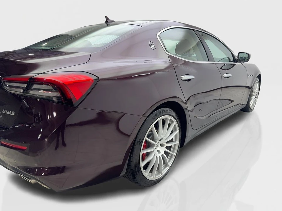 2021 Maserati Ghibli 3rd Gen - Image 13 of 31