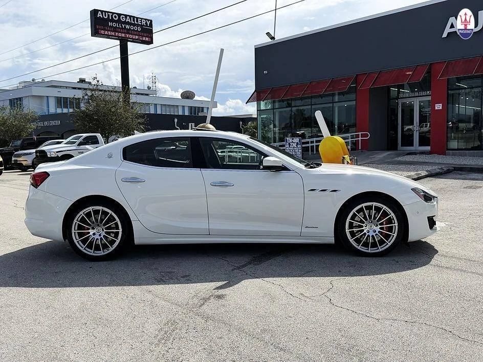 2021 Maserati Ghibli 3rd Gen - Image 15 of 19