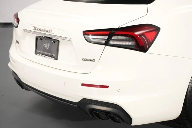 2021 Maserati Ghibli 3rd Gen - Image 10 of 31