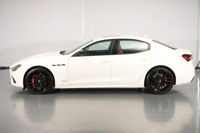 2021 Maserati Ghibli 3rd Gen - Image 2 of 31