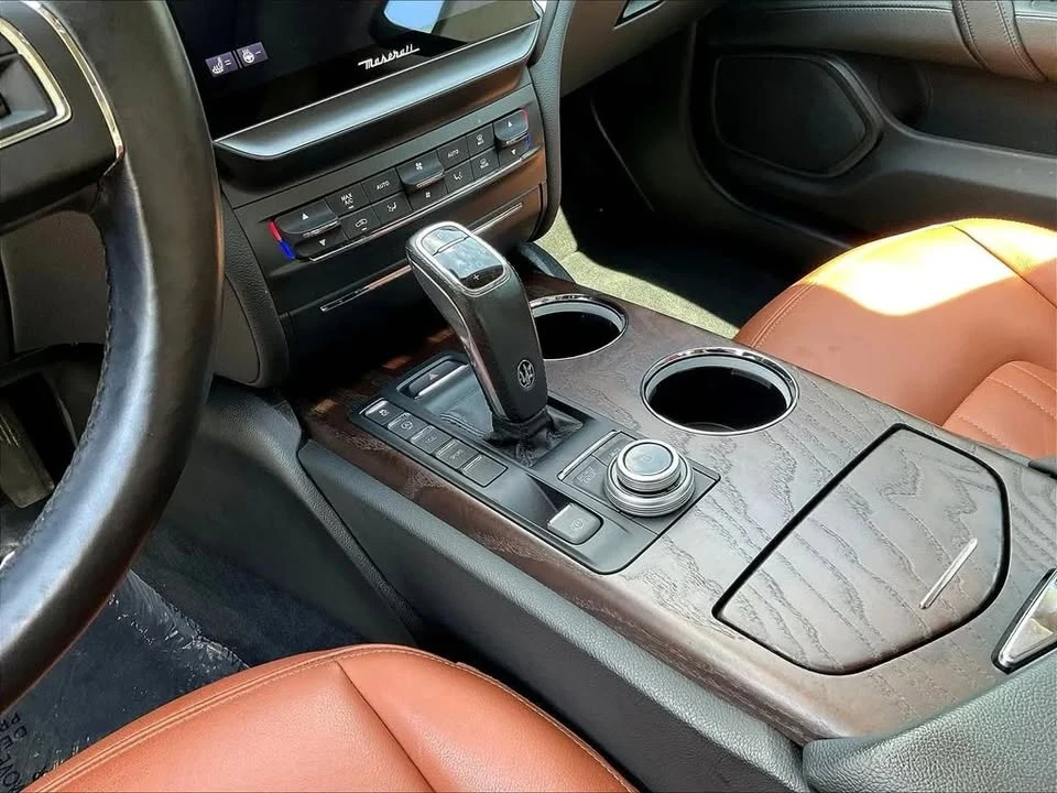 2021 Maserati Ghibli 3rd Gen - Image 16 of 20
