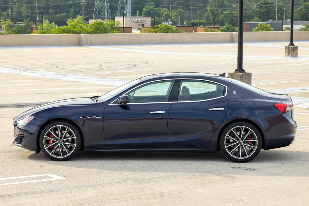 2021 Maserati Ghibli 3rd Gen - Image 3 of 31