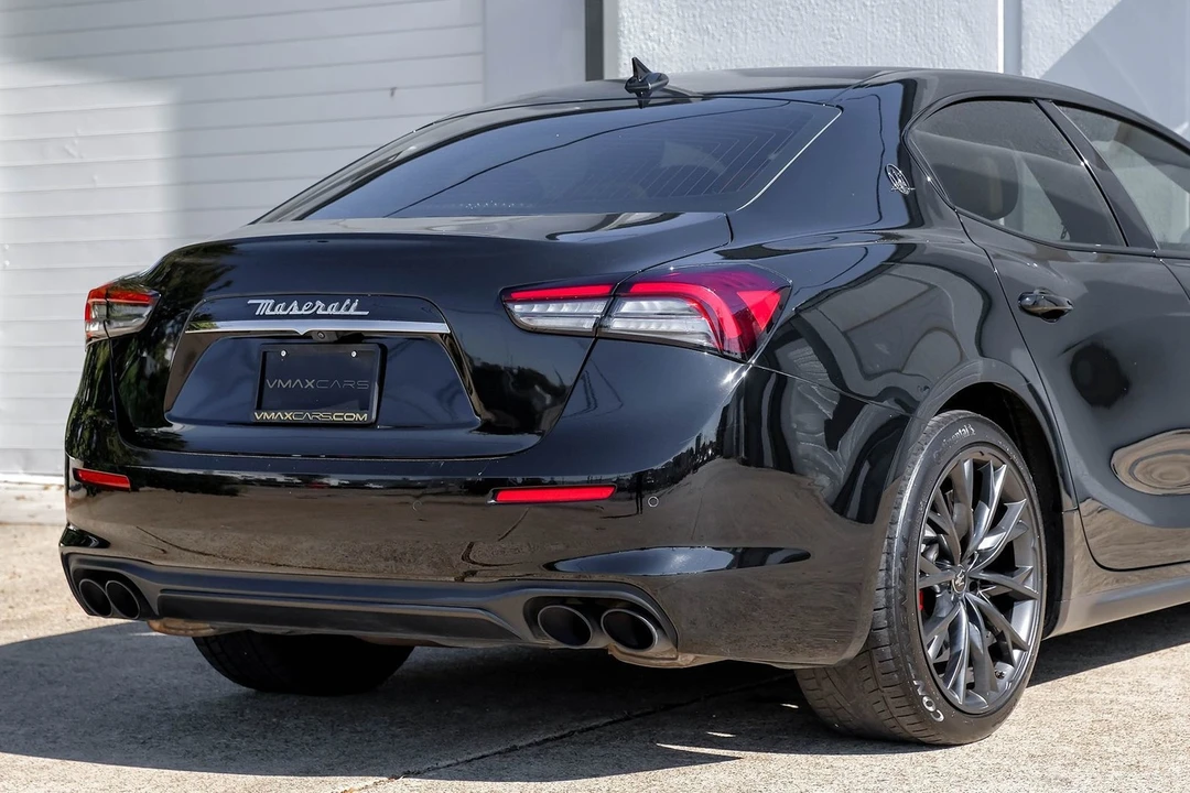 2021 Maserati Ghibli 3rd Gen - Image 12 of 21